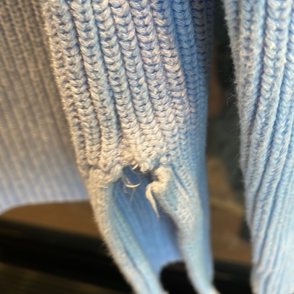 J Crew M Lavender Sweater - Picture 2 of 5